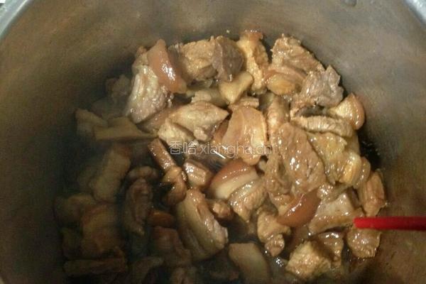 黄焖猪肉的做法图解5