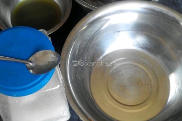 菠菜戚风蛋糕的做法图解1