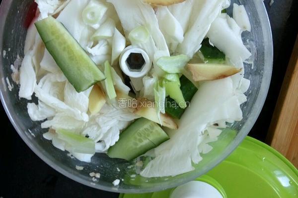 馄饨（白菜香菇馅）的做法图解2