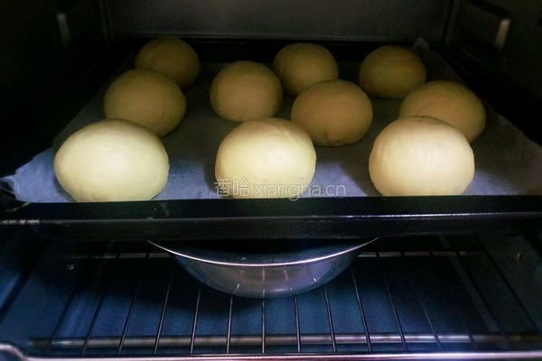 奶黄餐包的做法图解20