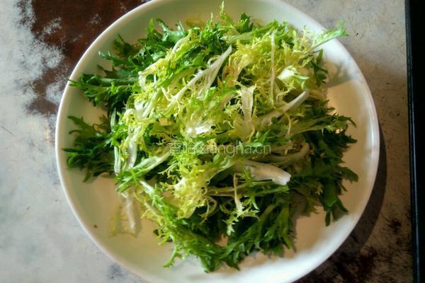 拌苦菊的做法图解3