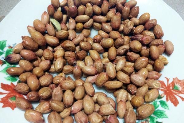 微波炉版盐爆花生米的做法图解2