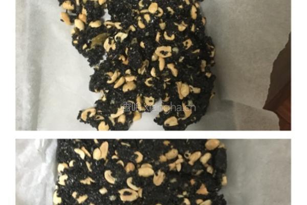 黑芝麻花生糖的做法图解3