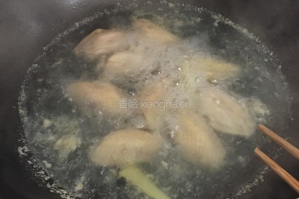 酱油鸡翅的做法图解1