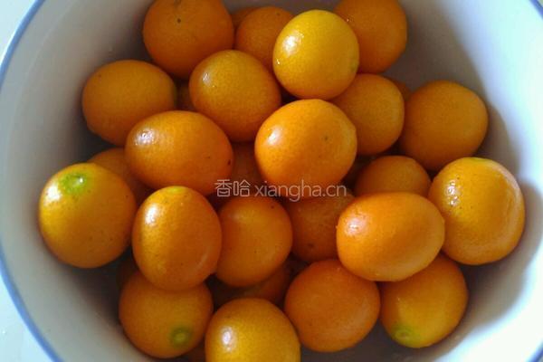 蜜糖金桔的做法图解1