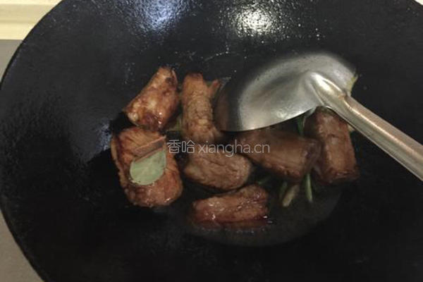 冬笋烧排骨的做法图解7