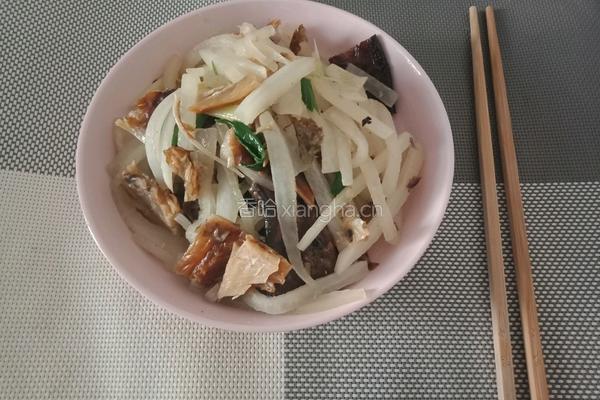 辣炒白萝卜熏鱼干的做法图解7