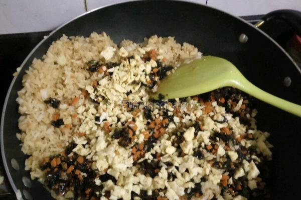 紫菜炒饭的做法图解12