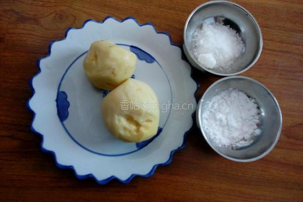 拔丝土豆的做法图解1