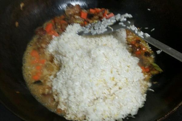三层肉咸干饭香菇的做法图解2