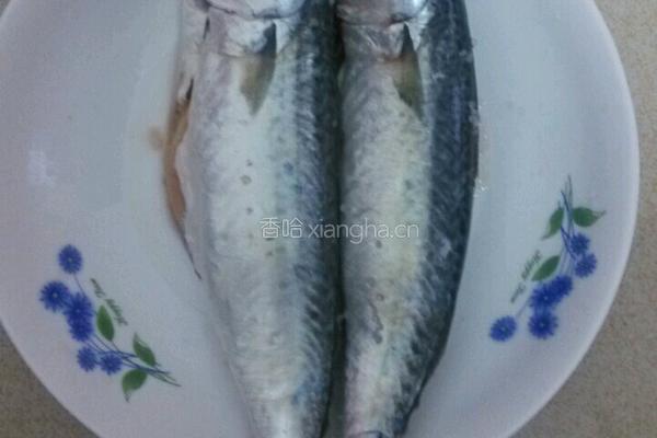 芹香海鱼的做法图解1