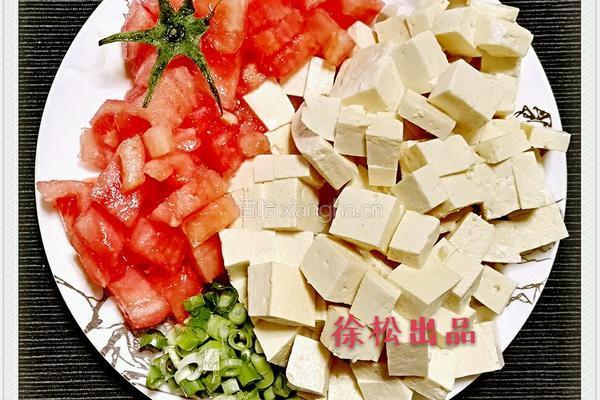 西红柿鸡蛋豆腐的做法图解1