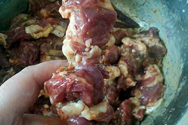 过瘾大羊肉串的做法图解6