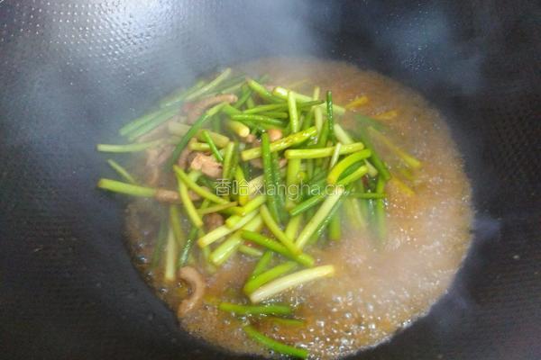 蒜苗炒肉丝的做法图解8