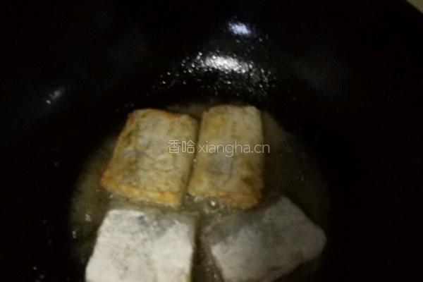 糖醋带鱼的做法图解2