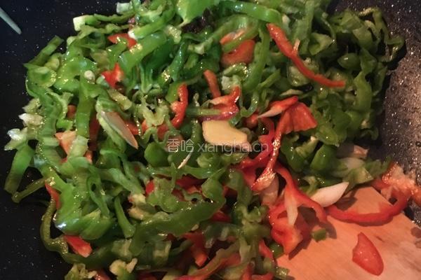青椒炒肉丝的做法图解7