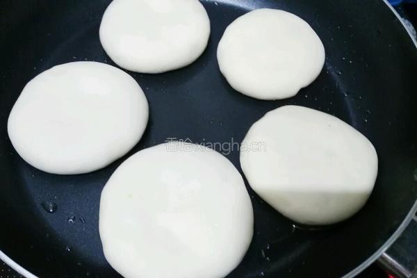香菇笋丁肉馅饼的做法图解17