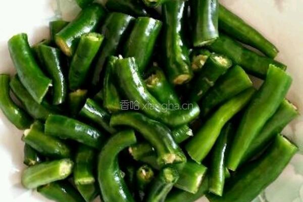 尖椒牛柳的做法图解2