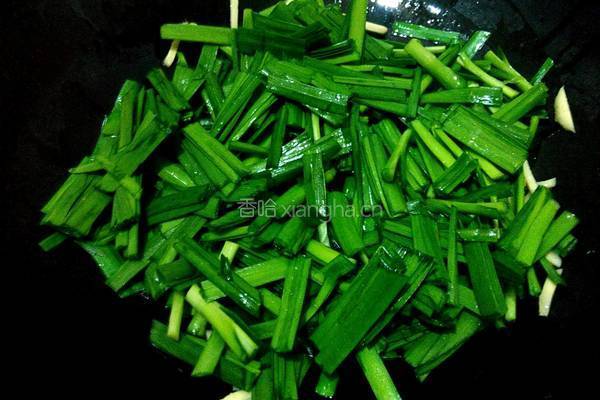 韭菜炒猪血的做法图解4