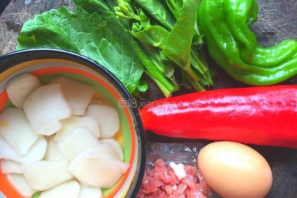 青椒肉丝炒年糕的做法图解1