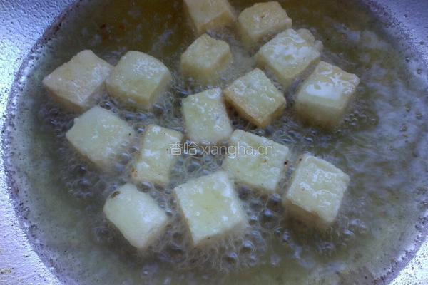 菠萝咕噜豆腐的做法图解3