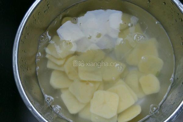 咸蛋黄焗土豆片的做法图解3