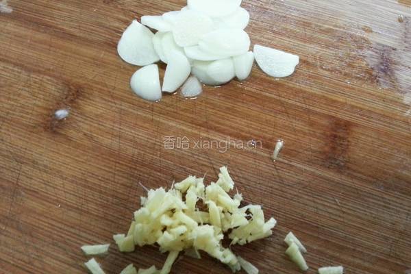 莴笋鱼片汤的做法图解4