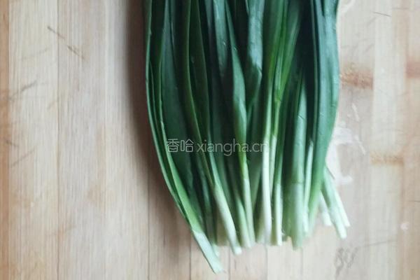 韭菜煎饼的做法图解2