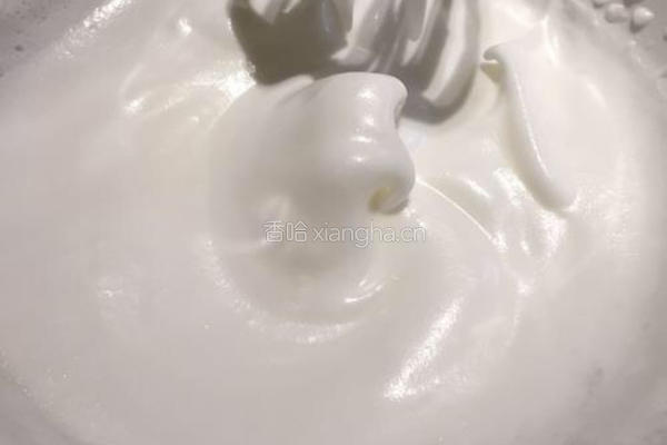 无油酸奶蛋糕的做法图解2