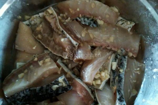 炸鳗鱼的做法图解1