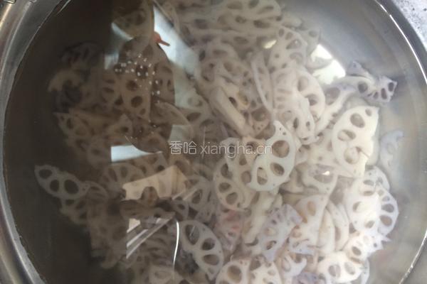 酸辣藕片的做法图解5