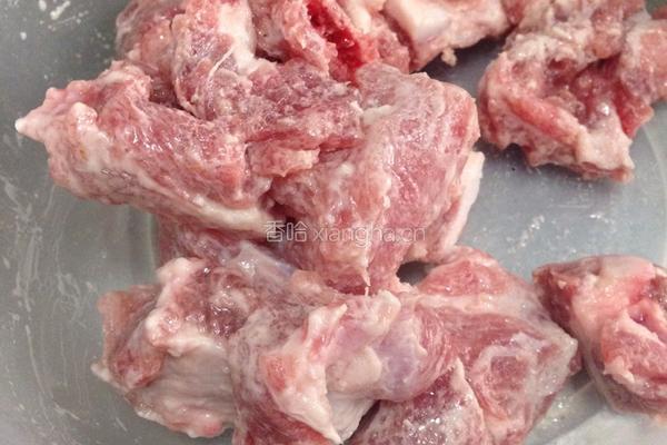 豆豉蒸排骨的做法图解1