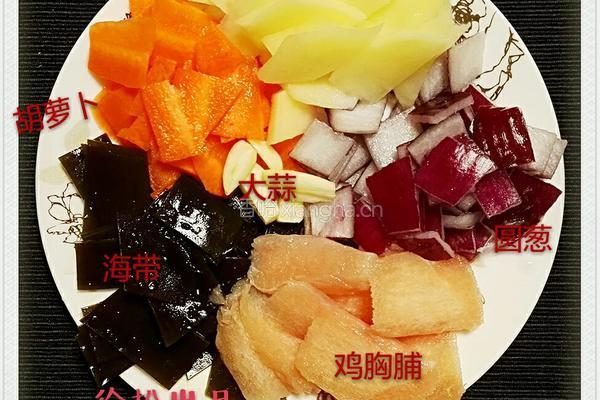 鸡胸肉炒海带土豆片的做法图解1