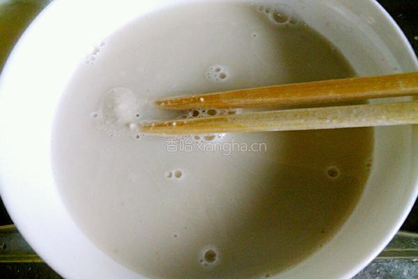 红烧苕粉肉的做法图解1