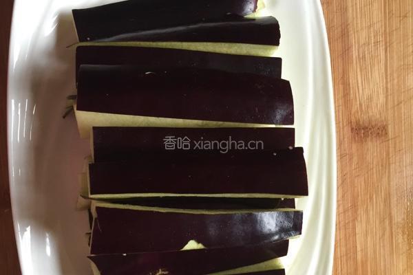 蒜泥茄条的做法图解1