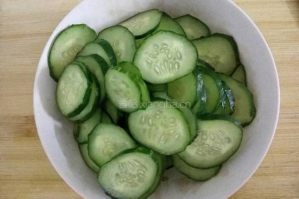 清炒青瓜的做法图解2