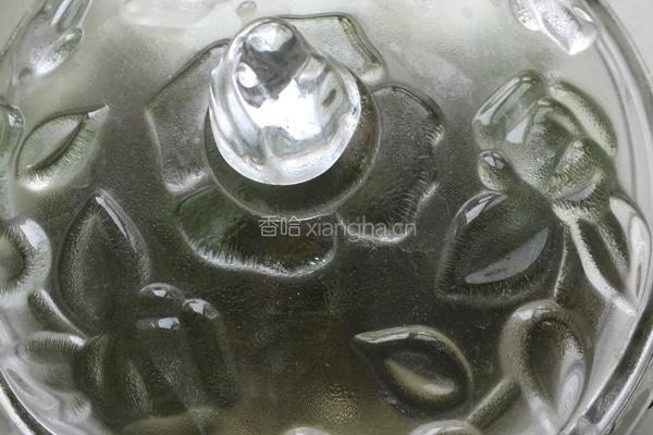 香椿拌豆腐的做法图解2