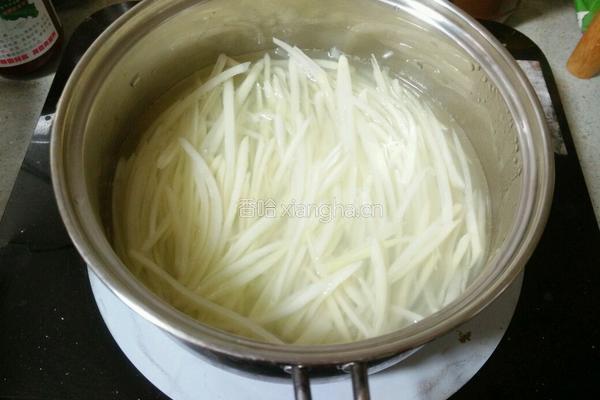 呛拌土豆丝的做法图解3