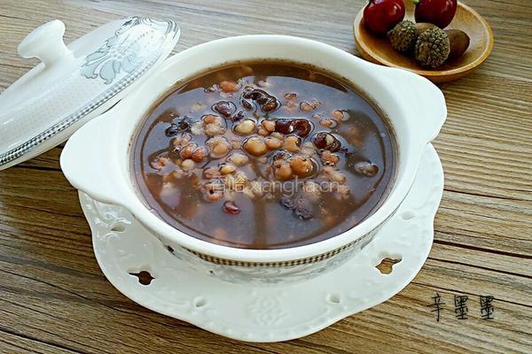 红豆薏米粥的做法图解4