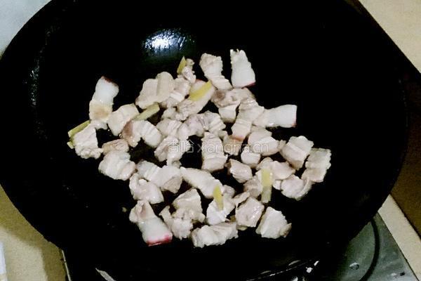 蘑菇炒肉的做法图解4