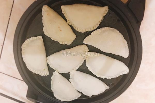 韭菜鸡蛋盒子的做法图解9