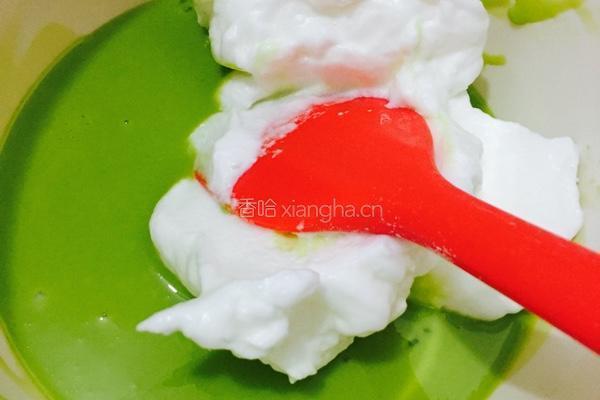 菠菜汁戚风蛋糕的做法图解12