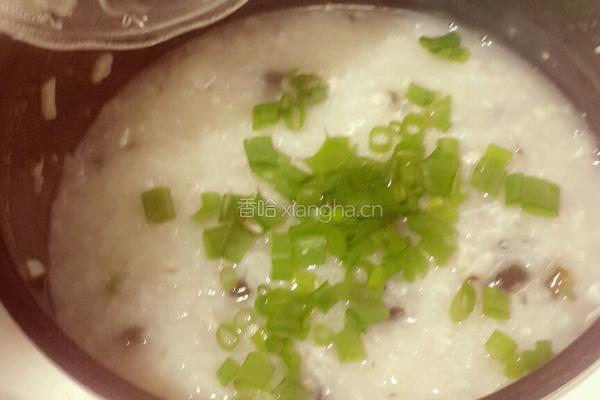 香菇皮蛋瘦肉粥的做法图解6