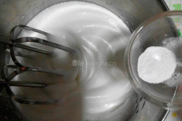 草莓淡奶油蛋糕卷的做法图解8