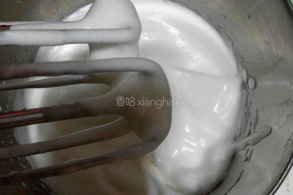 草莓淡奶油蛋糕卷的做法图解9