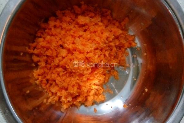 胡萝卜鸡蛋饼的做法图解2