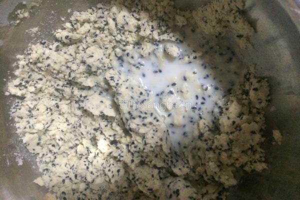 芝麻和牛奶做的饼干的做法图解6