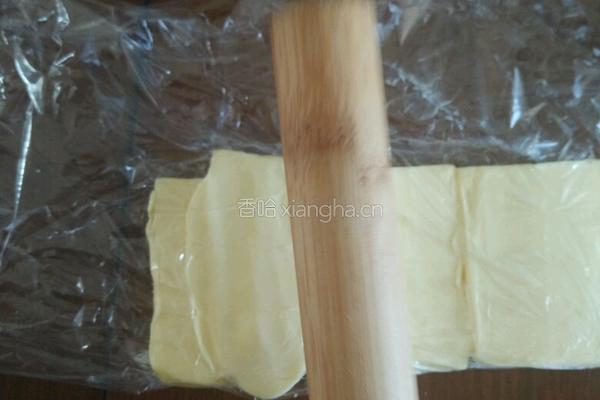 葡式黄桃蛋挞的做法图解2