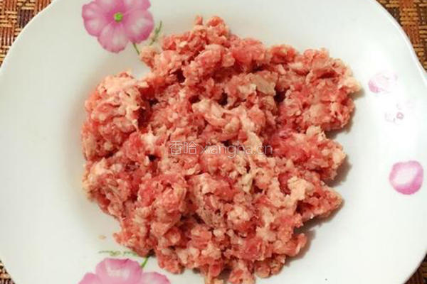 五花肉香菜胡萝卜蛋饺的做法图解3