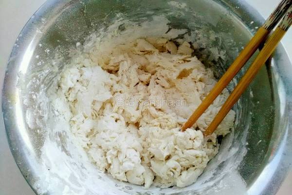 椒盐贝壳花卷的做法图解3